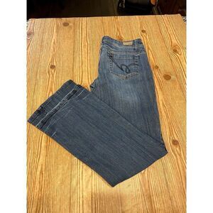Women's Refuge Bootcut Distressed Jeans, Size 9R